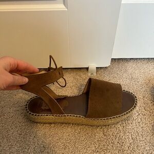 ANDRE Assous Women’s Brown Sandals Size 38